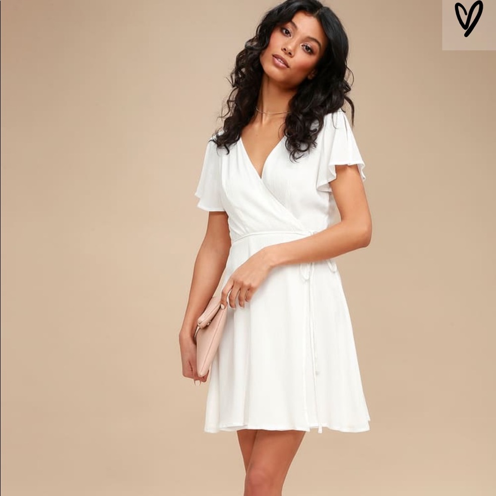 Lulu’s Harbor Point White Wrap Dress in medium